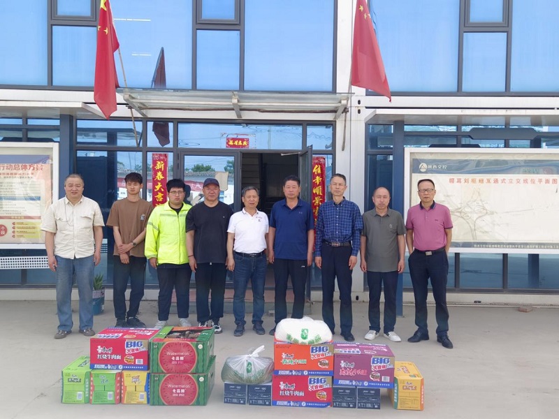 高速路上的“清涼補給”